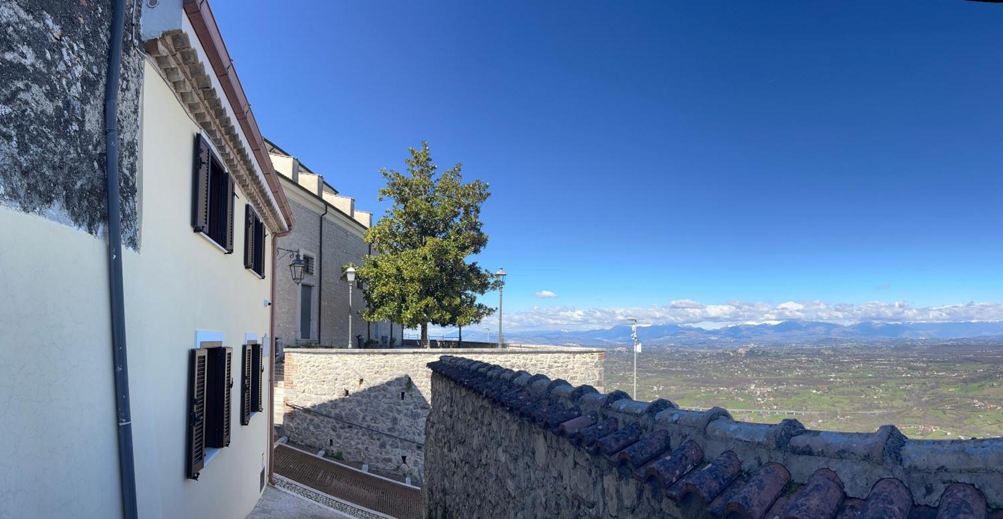 Residenza Il Panorama Della Ciociaria Bed & Breakfast Castro dei Volsci Bagian luar foto